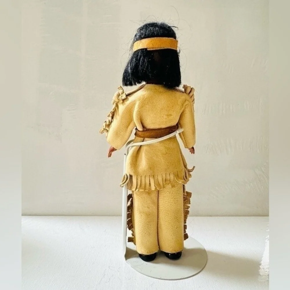 Vintage Native American Indian Girl Doll 8